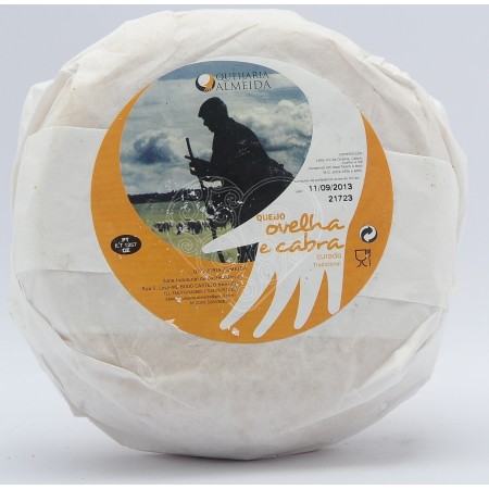 Queijo de Ovelha e Cabra Curado Queijaria Almeida
